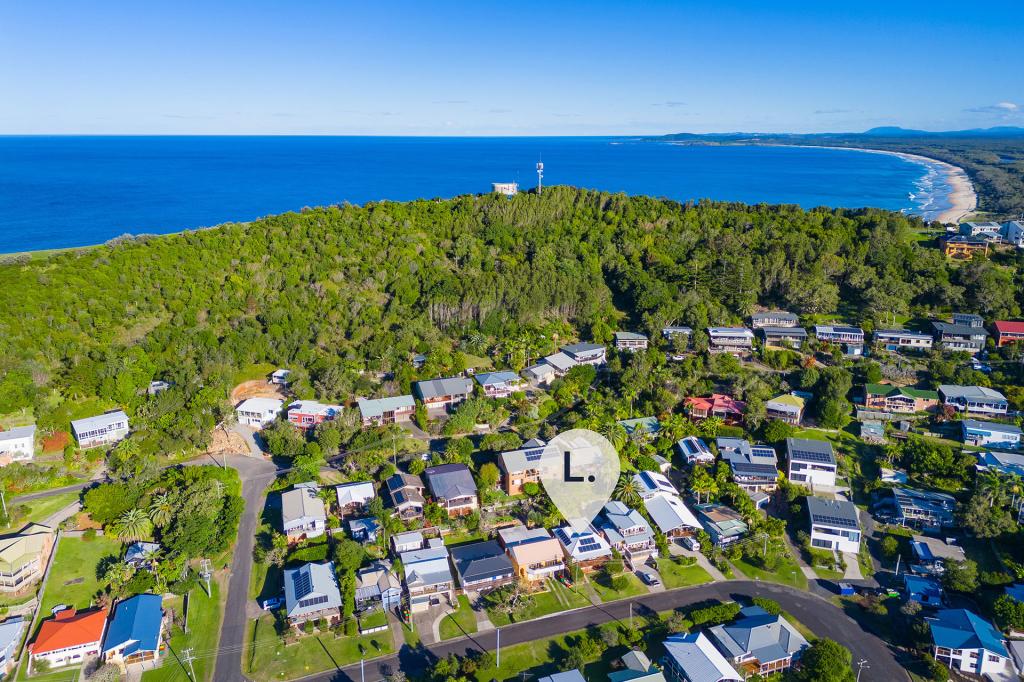 32 Stewart St, Crescent Head, NSW 2440