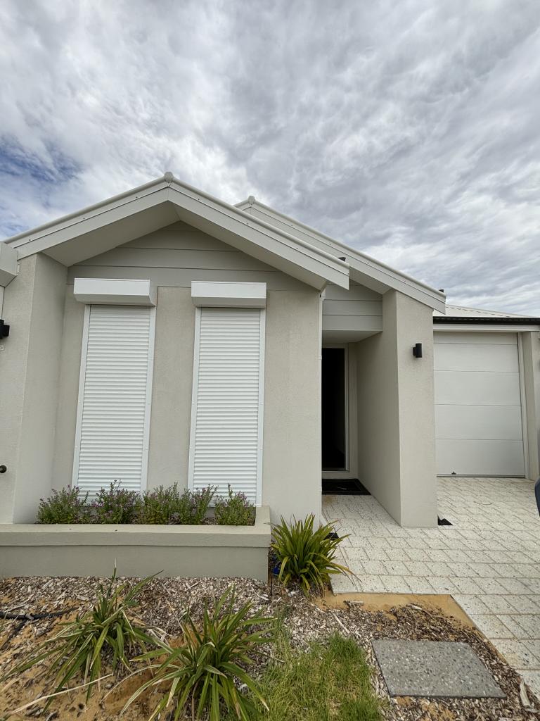 13 Quadrant Pkwy, Byford, WA 6122