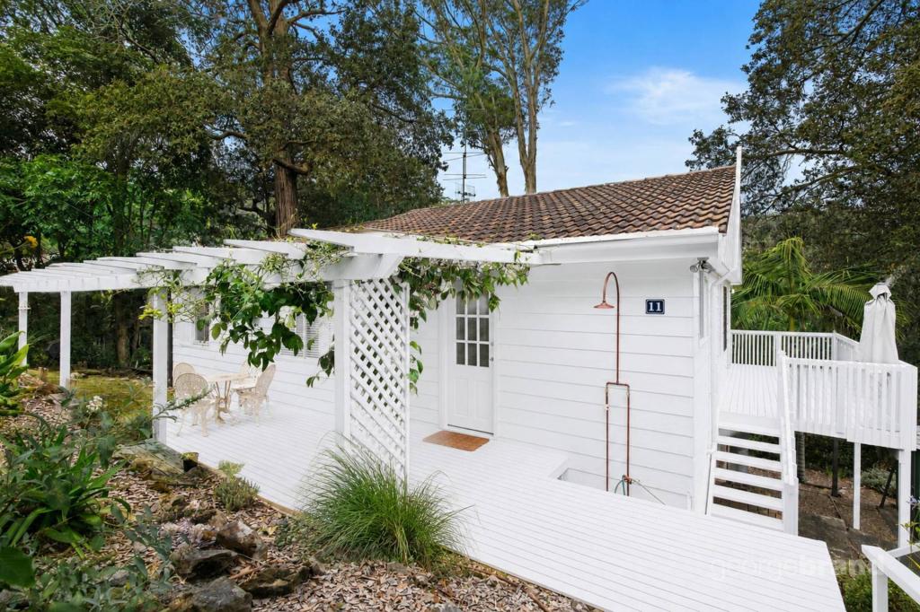 11 Harcourt Pl, North Avoca, NSW 2260