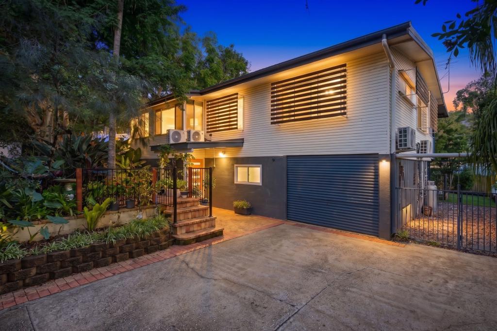 239 Patricks Rd, Ferny Hills, QLD 4055