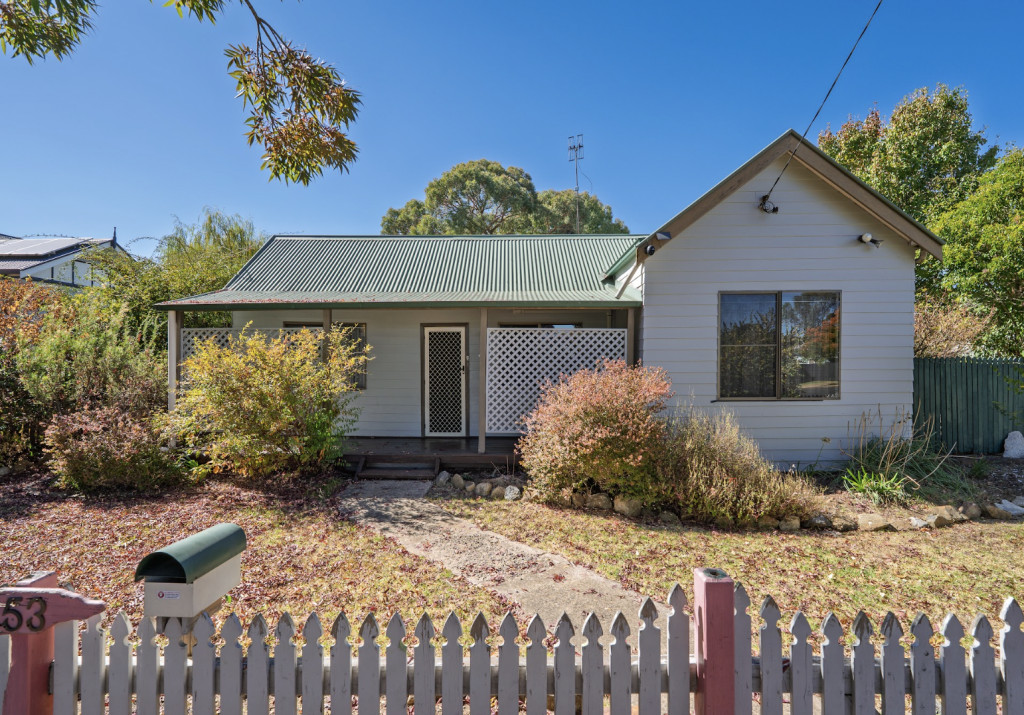 53 GREY ST, GLEN INNES, NSW 2370