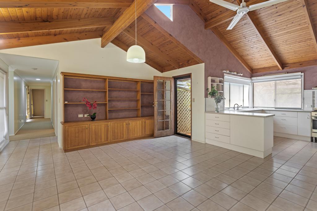 10606 New England Hwy, Highfields, QLD 4352