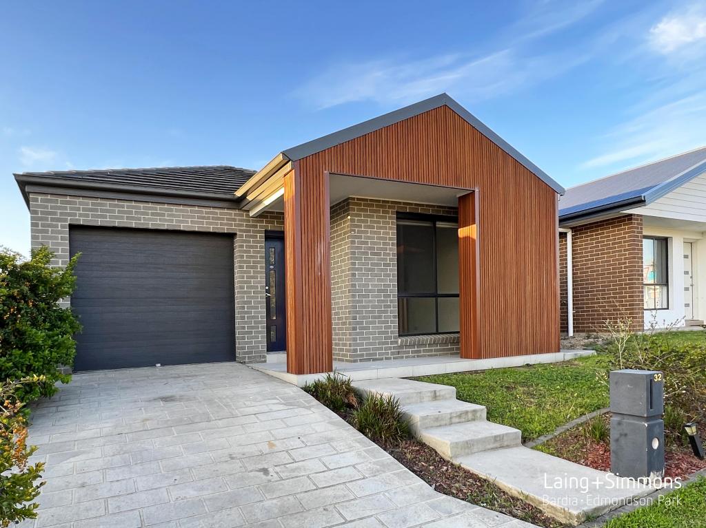 32 Bagnall St, Gregory Hills, NSW 2557