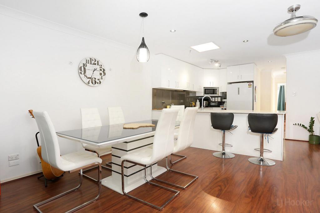 2/25 Sanctuary Ct, Coombabah, QLD 4216