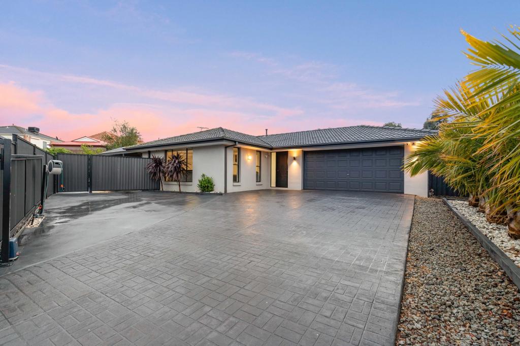 12 Benshaw Ct, Hillside, VIC 3037