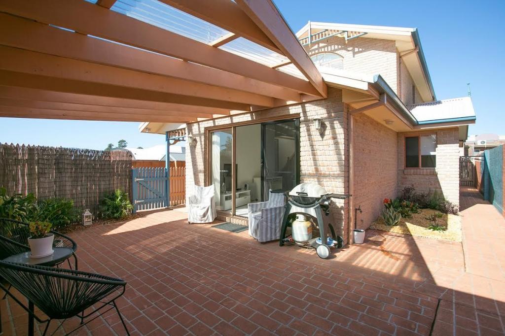 2/16b Addison St, Shellharbour, NSW 2529