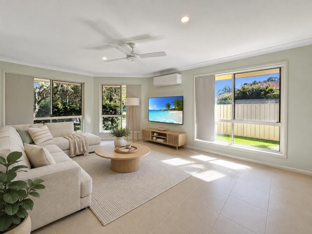 33 Olsen Cres, Wakerley, QLD 4154