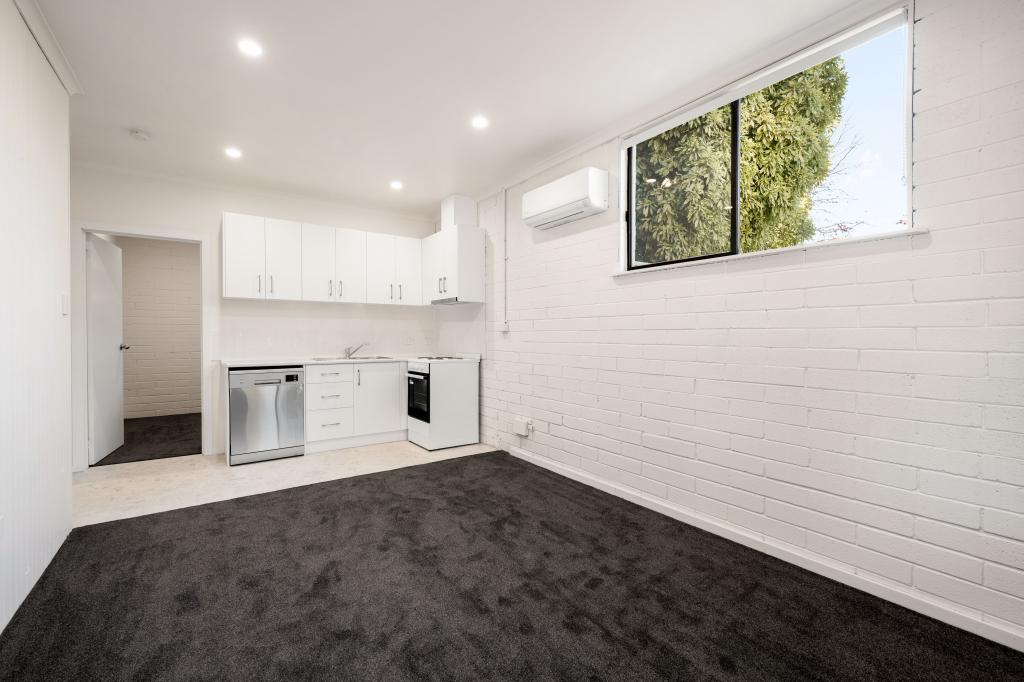 1 Heberles Rd, Tawonga South, VIC 3698