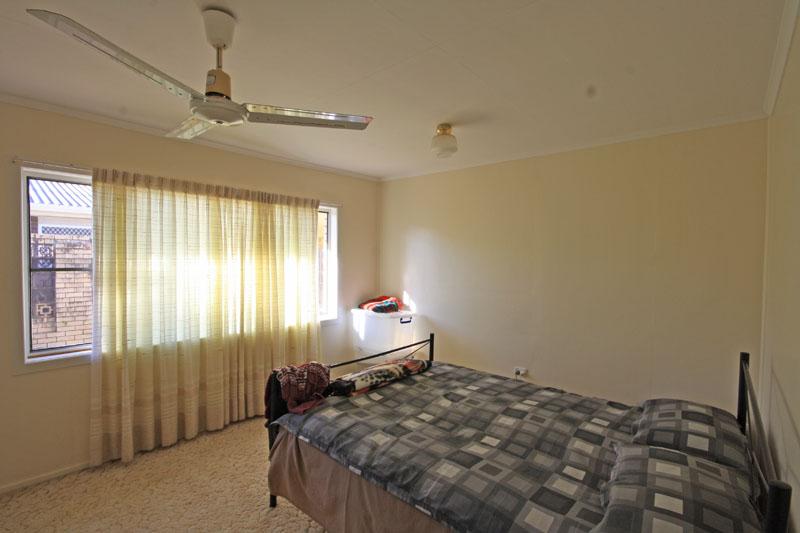 8 Flinders St, Currimundi, QLD 4551