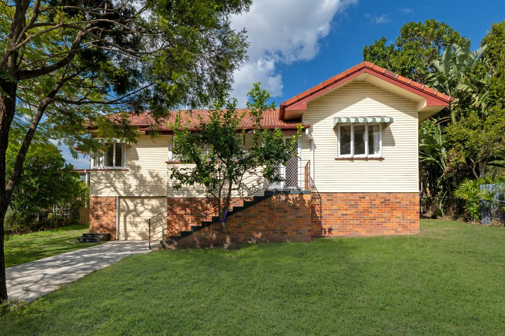 15 DOUGLAS ST, ENOGGERA, QLD 4051