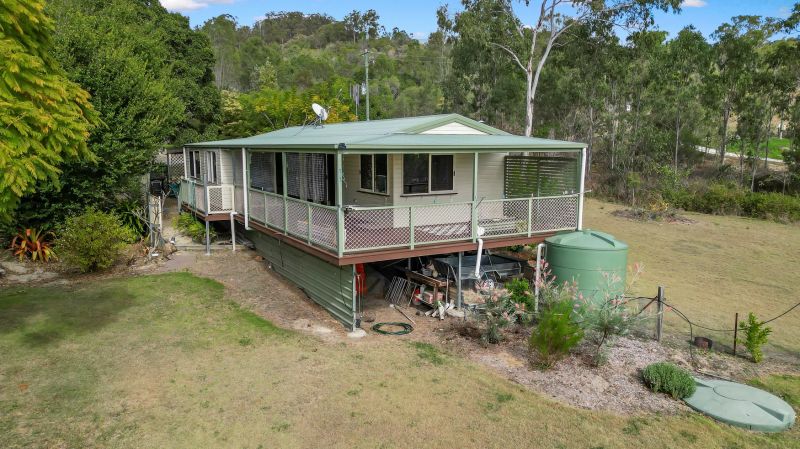 4 Hunter St, Mount Perry, QLD 4671