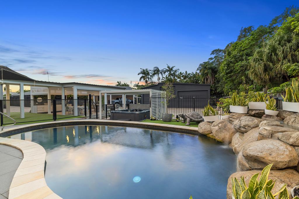 27 Candlewood Cl, Mooloolaba, QLD 4557