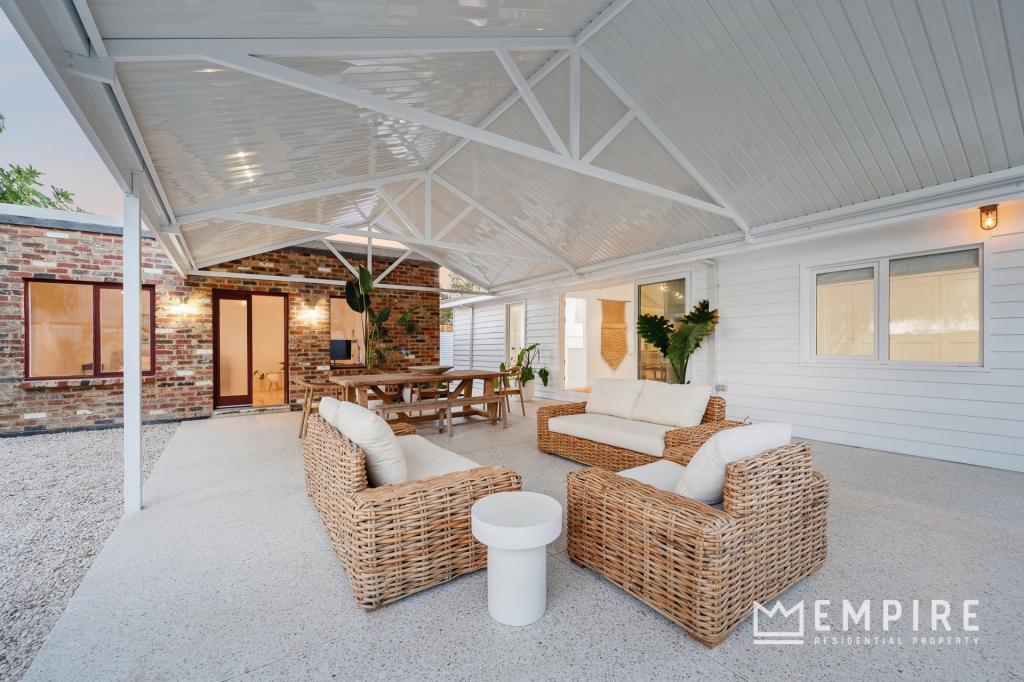 173 FAWCETT RD, LAKE COOGEE, WA 6166