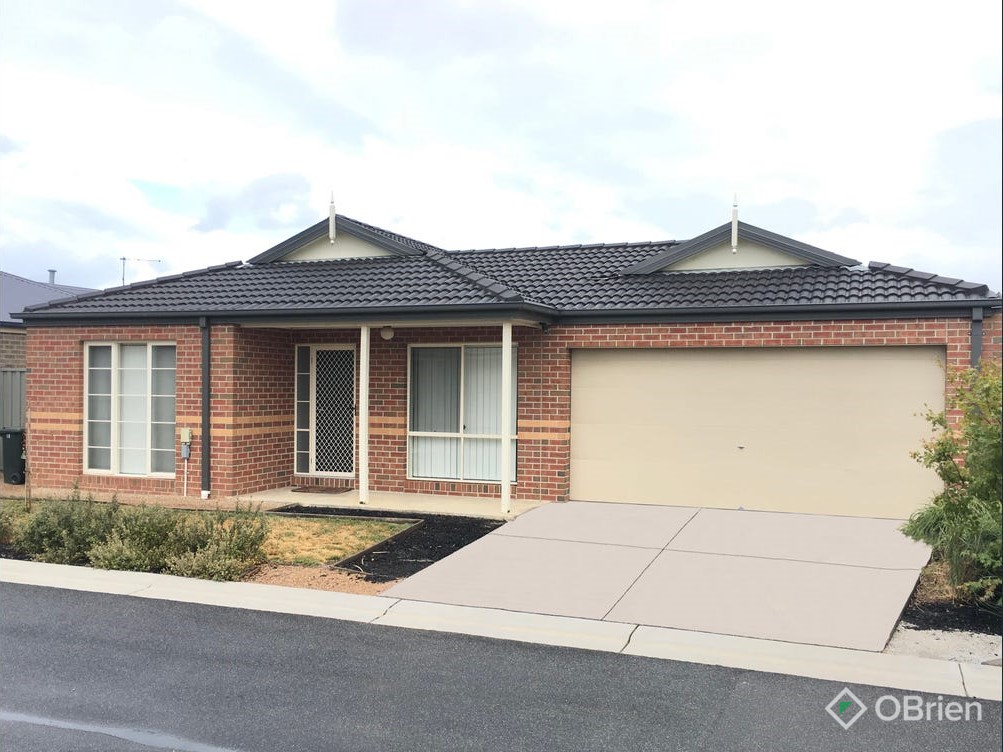 19 Southampton Dr, Langwarrin, VIC 3910