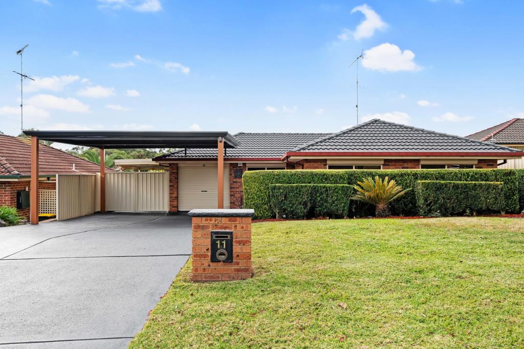 11 Carbasse Cres, St Helens Park, NSW 2560