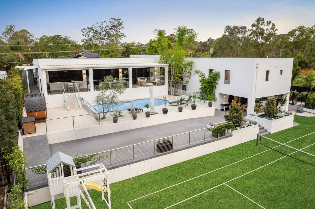9 Winderadeen Ct, Nerang, QLD 4211