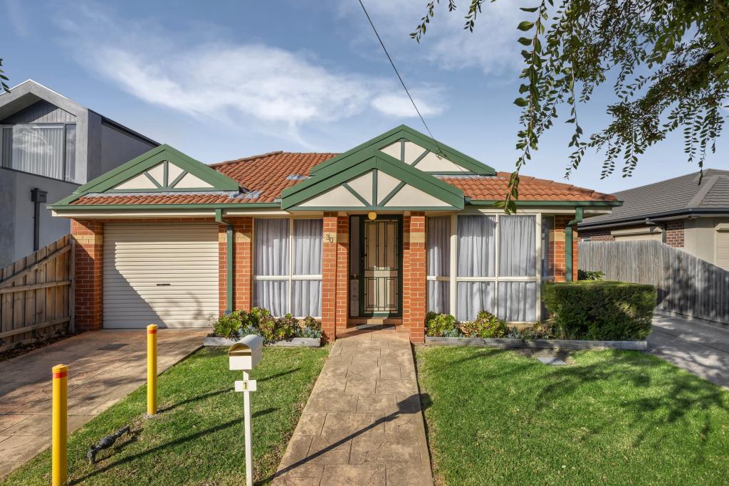 1/30 Bradley St, Newport, VIC 3015