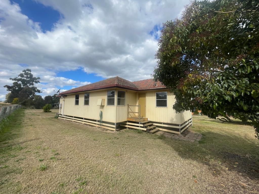 1 Felton Rd, Southbrook, QLD 4363