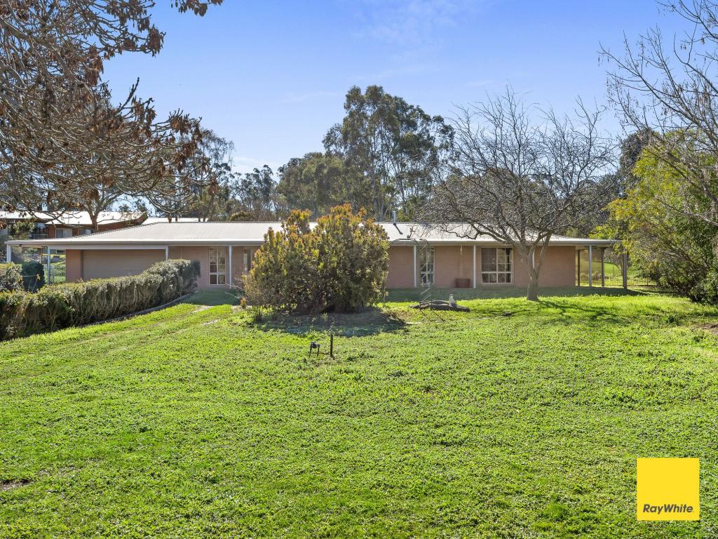 4 Pioneer Dr, Maiden Gully, VIC 3551