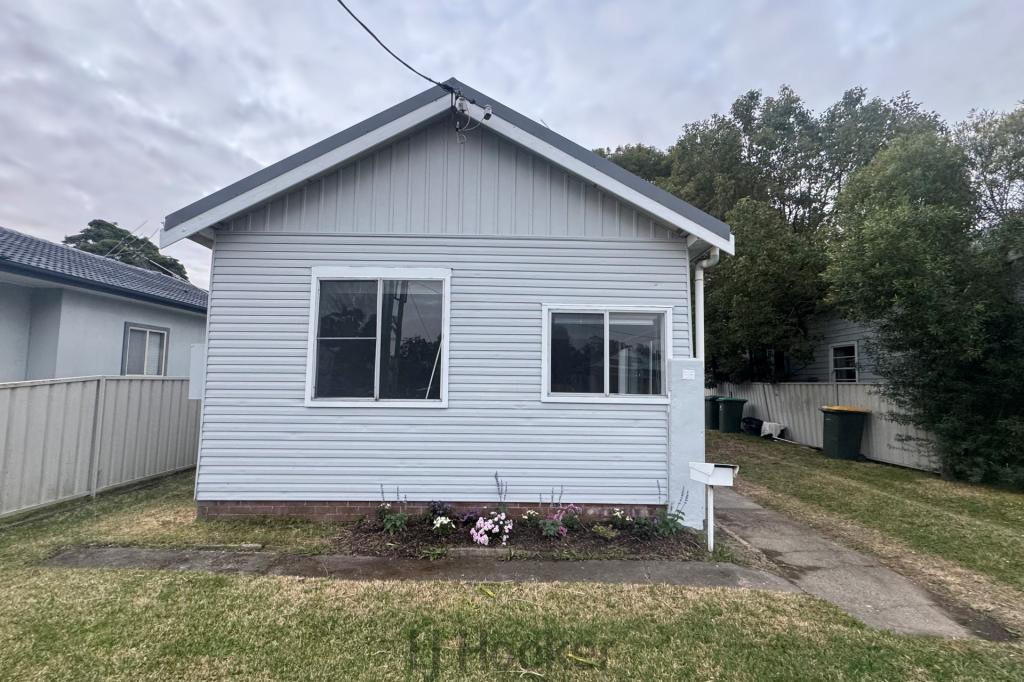 35 Maude St, Belmont, NSW 2280