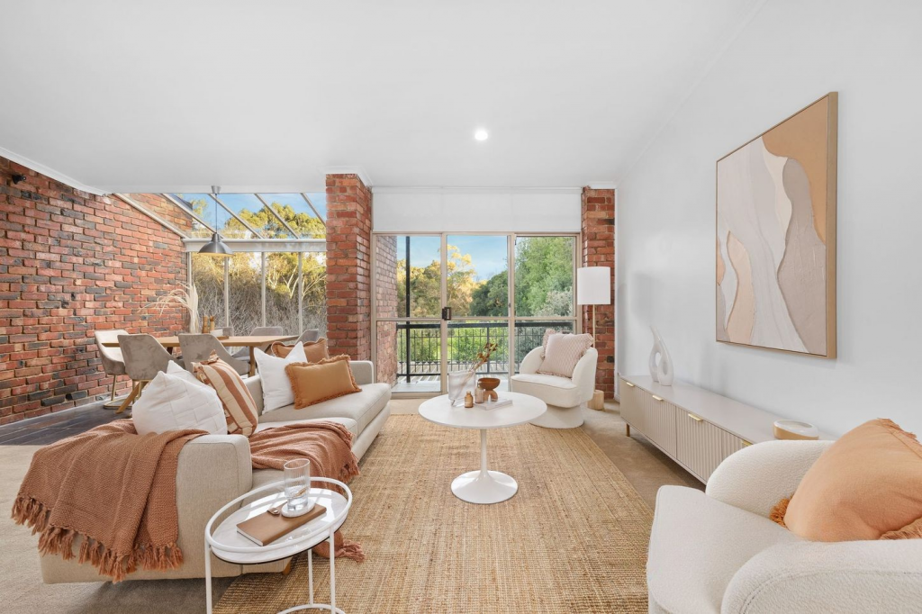 40 Oakpark Dr, Chadstone, VIC 3148