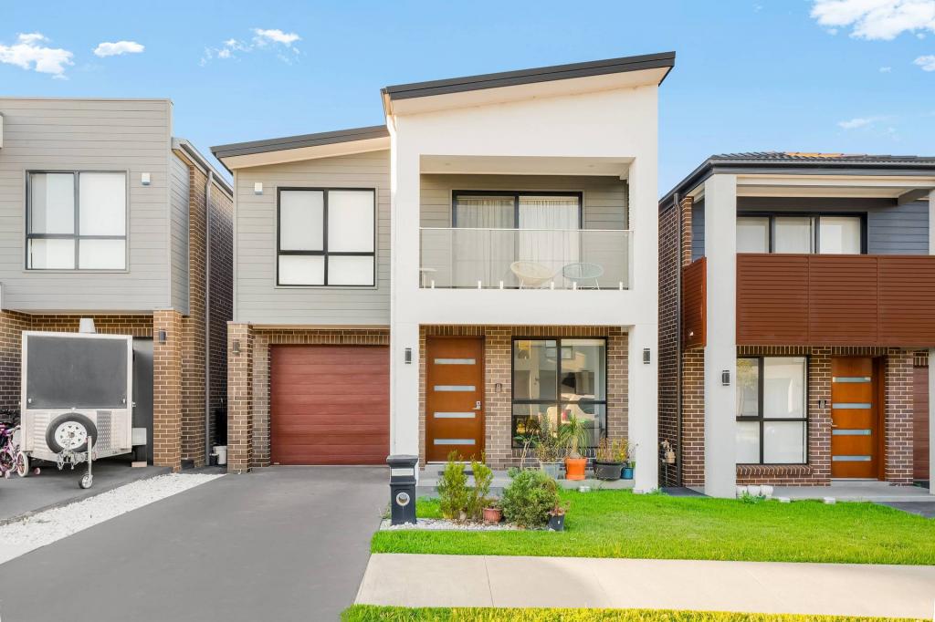 12 Grandeur Pde, Riverstone, NSW 2765