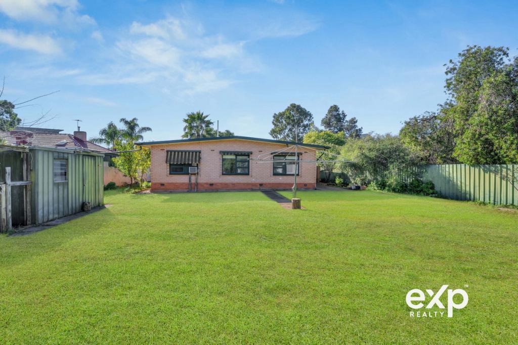 11 Trembath Rd, Elizabeth Vale, SA 5112