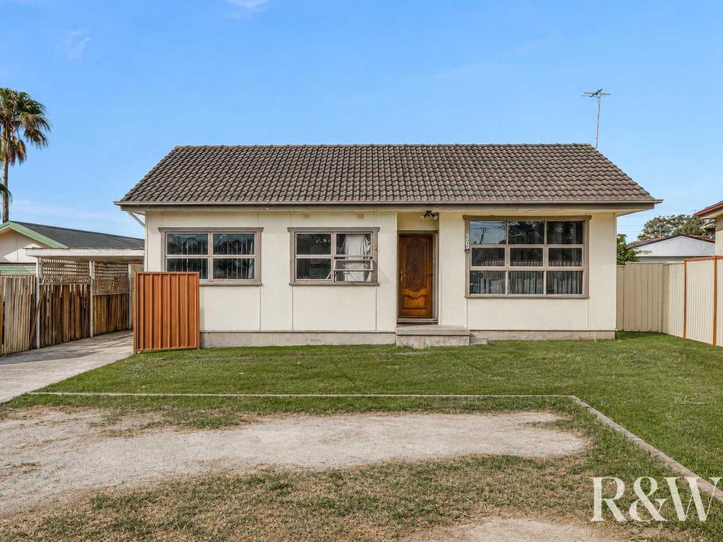 35 & 35A DAN CRES, COLYTON, NSW 2760