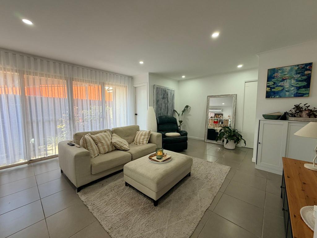 2/82 SIMPSON ST, BEERWAH, QLD 4519