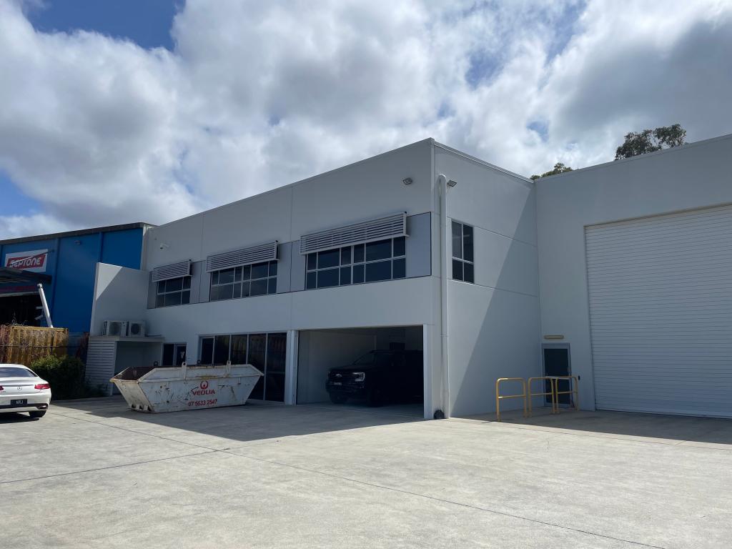 7 HARRINGTON ST, ARUNDEL, QLD 4214