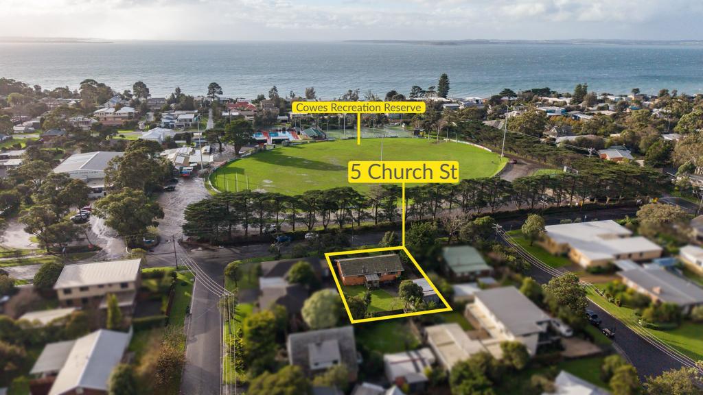 5 Church St, Cowes, VIC 3922