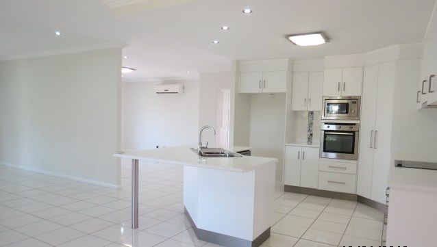 28 Wright St, Emerald, QLD 4720