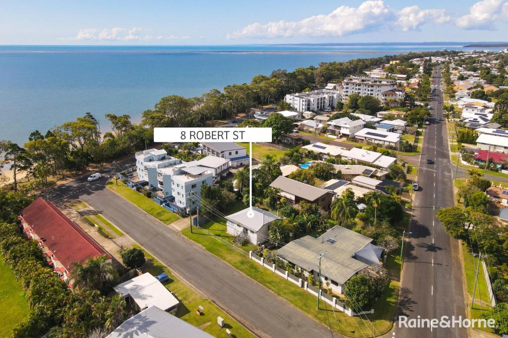 8 Robert St, Torquay, QLD 4655