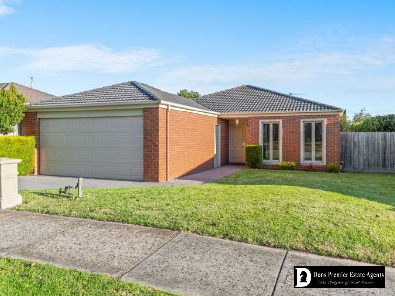 27 Rodlarni Cres, Berwick, VIC 3806