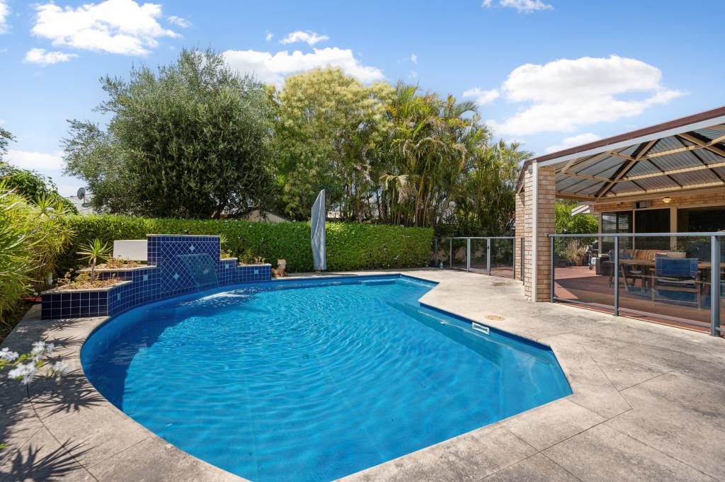6 Luton Ct, Canning Vale, WA 6155