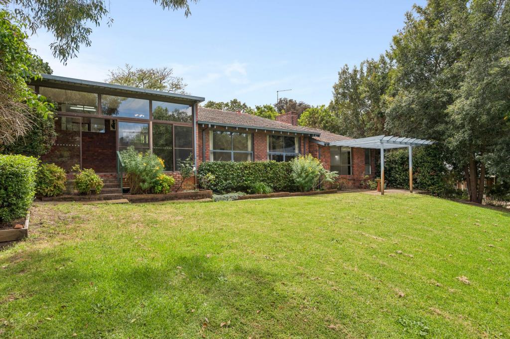 21 Cabarita Rd, Kalamunda, WA 6076