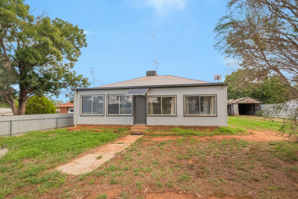 20 Nash St, Parkes, NSW 2870