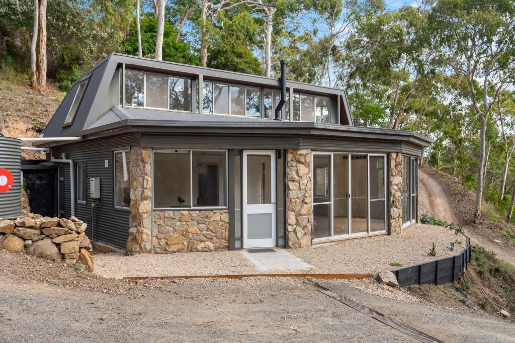 60 Hill St, Crafers West, SA 5152