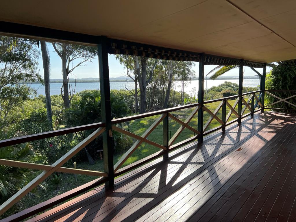 60 Deenya Pde, Russell Island, QLD 4184