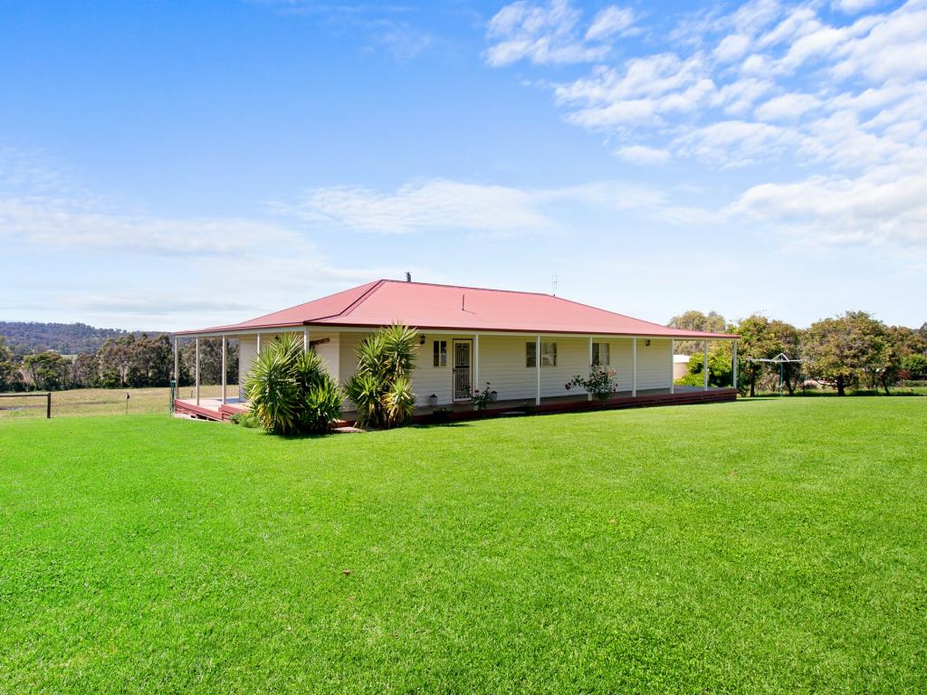 21B SCHOOL RD, SARSFIELD, VIC 3875