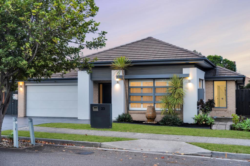 23 BOND ST, ORAN PARK, NSW 2570