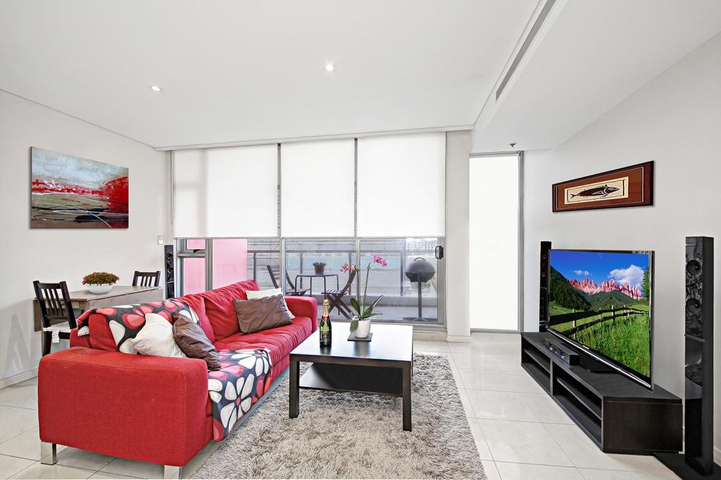 1033/4 Lachlan St, Waterloo, NSW 2017