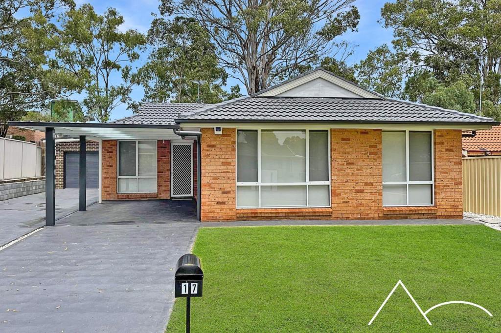 17 Dunbar Pl, Mount Annan, NSW 2567