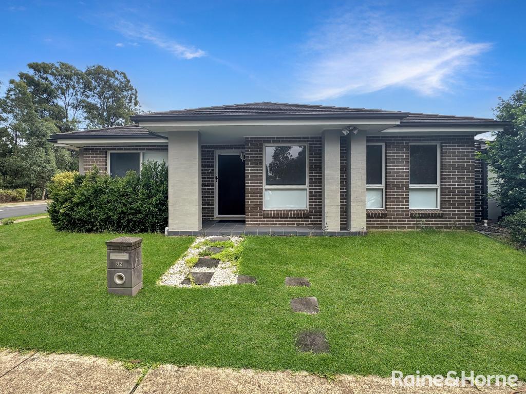 32 Mainwaring St, Ropes Crossing, NSW 2760