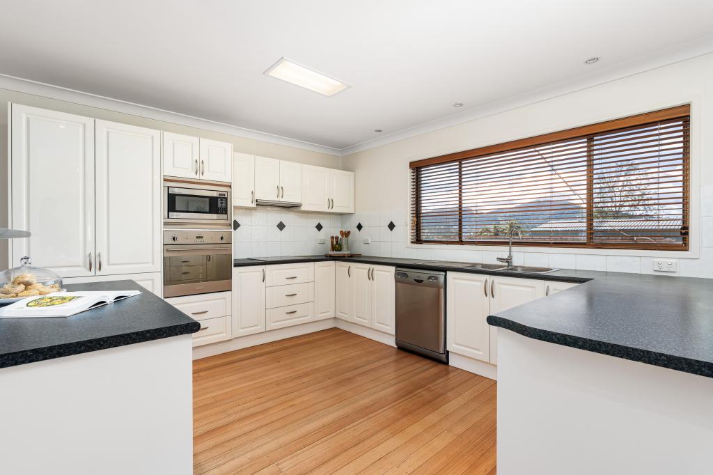 272 Vickers Rd, Lavington, NSW 2641