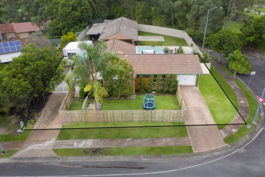 74 Studio Dr, Oxenford, QLD 4210