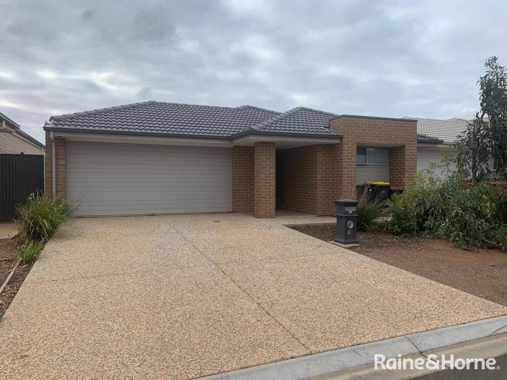 18 Highland Cct, Blakeview, SA 5114