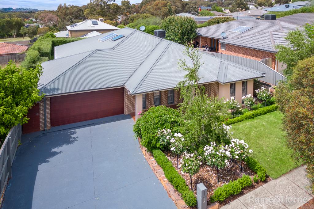 3 St Mellion Cl, Sunbury, VIC 3429