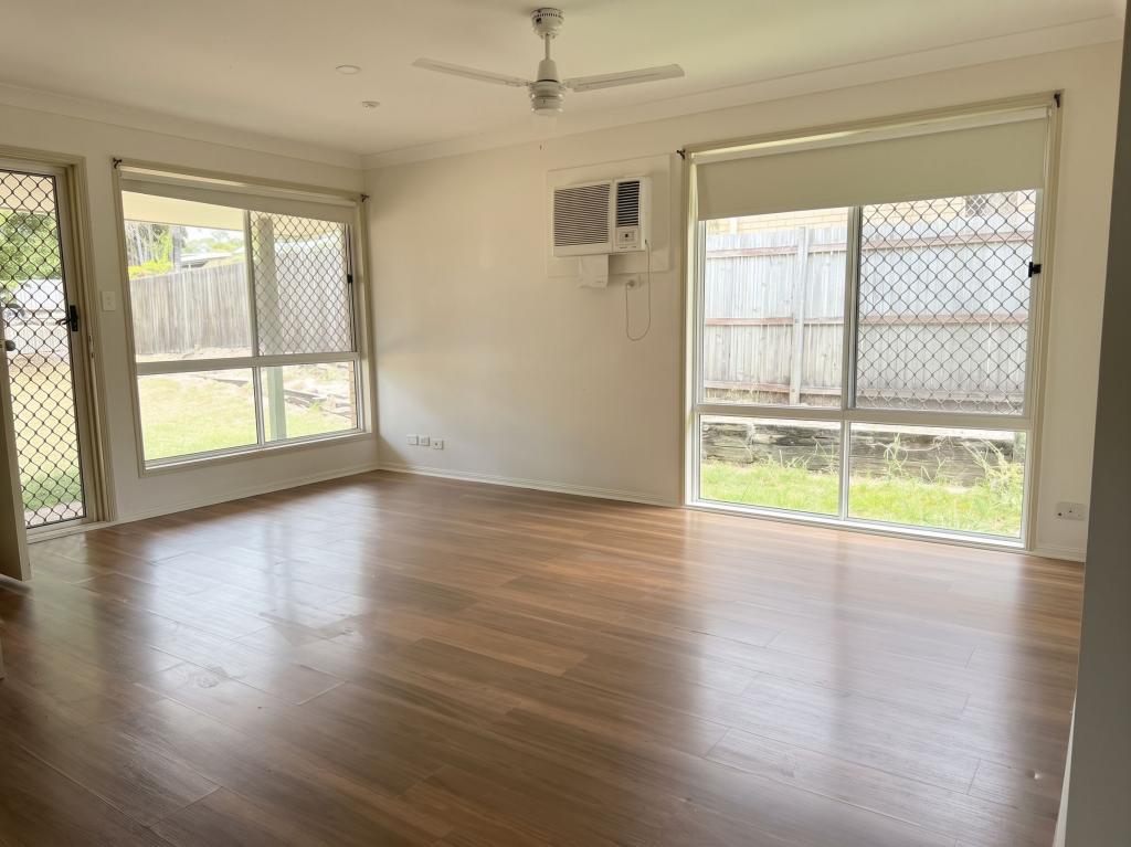 22 Houston Dr, Crestmead, QLD 4132