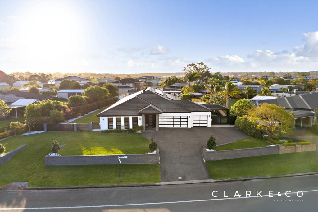 216 SOMERSET DR, THORNTON, NSW 2322
